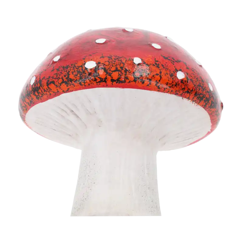 Ceramiczny muchomor 16 cm w otoczeniu jesiennych liści, żołędzi oraz miniaturowych dyń ozdobnych na białym tle.