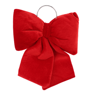 Czerwona kokarda z weluru o wymiarach 28x21 cm z metalowym kółkiem do zawieszania, stanowiąca elegancką dekorację świąteczną.