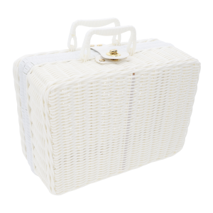 Biały kuferek dekoracyjny walizka 30x22 cm z plecionki ze złotym zapięciem i rączkami