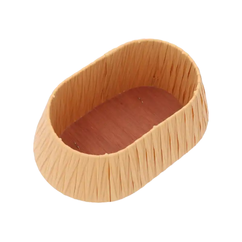 Beżowa owalna osłonka dekoracyjna z plecionki 26x17 cm na białym tle