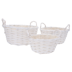 Białe okrągłe osłonki wiklinowe 3 szt: L 30 cm, M 27 cm i S 22 cm z uchwytami na białym tle