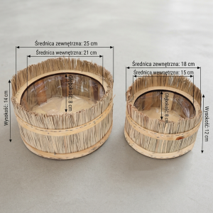 Infografika przedstawiająca wymiary dwóch okrągłych osłonek z trawy i drewna: większej L 25 cm i mniejszej M 18 cm na jasnym tle.
