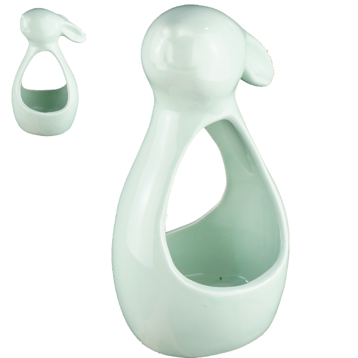 Zielony królik ceramiczny 21 cm w formie świecznika z dołączonym sznurkiem do zawieszenia. Nowoczesna dekoracja, która wprowadza wyjątkowy klimat do domu, nie tylko podczas Wielkanocy.