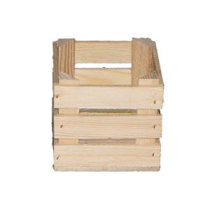Zbliżenie na ażurową strukturę drewnianej skrzynki o wymiarach 12x13x13 cm. Naturalny materiał pasuje do każdej domowej aranżacji.